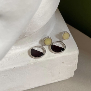 Silver earrings with amber E9204RO