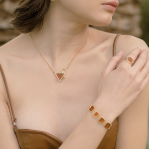 Silver necklace with amber N9193ZK