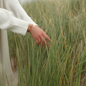 Браслет серебряный с янтарём W9313ZO