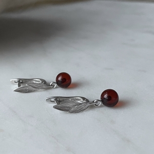 Серебряные серьги с янтарём E20008RV