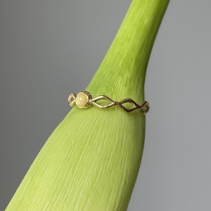 Кольцо серебряное с янтарём R20010ZM Кольцо серебряное с янтарём R20010ZM