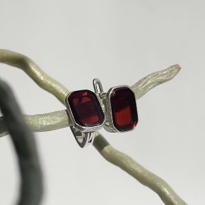 Серебряные серьги с янтарём E20042RV