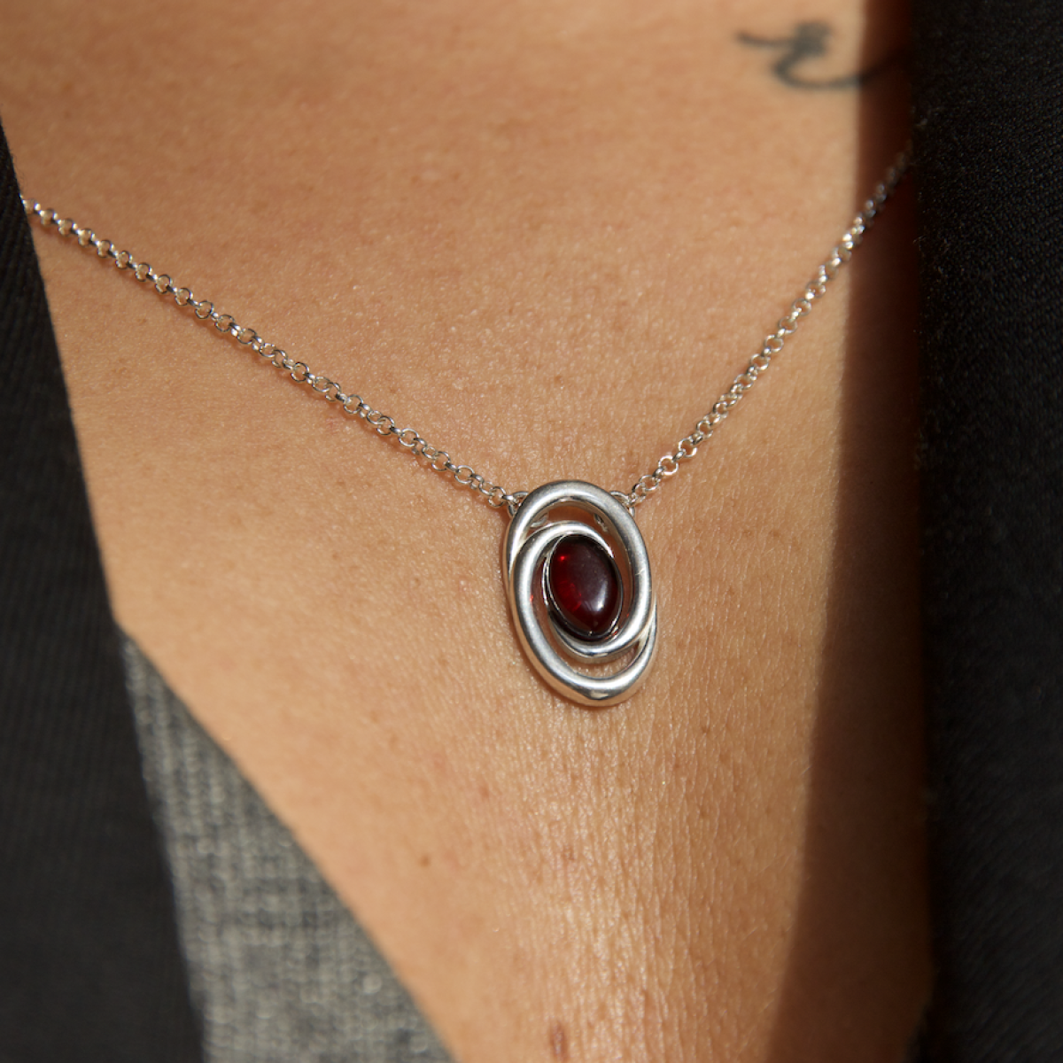 Колье серебряное с янтарём N20041SV