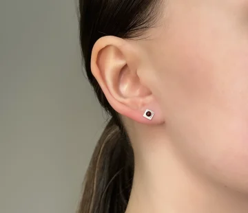 Серебряные серьги с янтарём E22043SV Серебряные серьги с янтарём E22043SV
