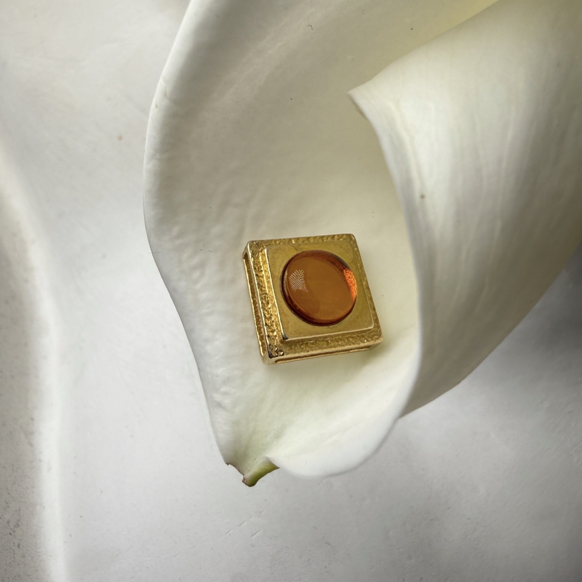 Кулон серебряный с янтарём P20043ZK