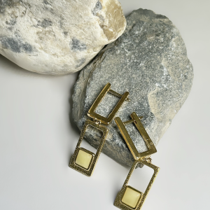 Серебряные серьги с янтарём E20049ZM