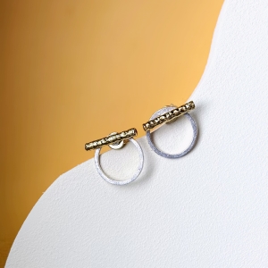 Серебряные серьги E5016Q