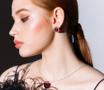 Серебряные серьги с янтарём E20012SV Серебряные серьги с янтарём E20012SV