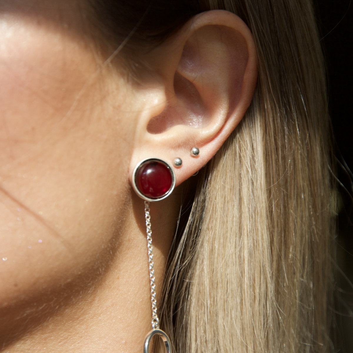 Серебряные серьги с янтарём E9323SV