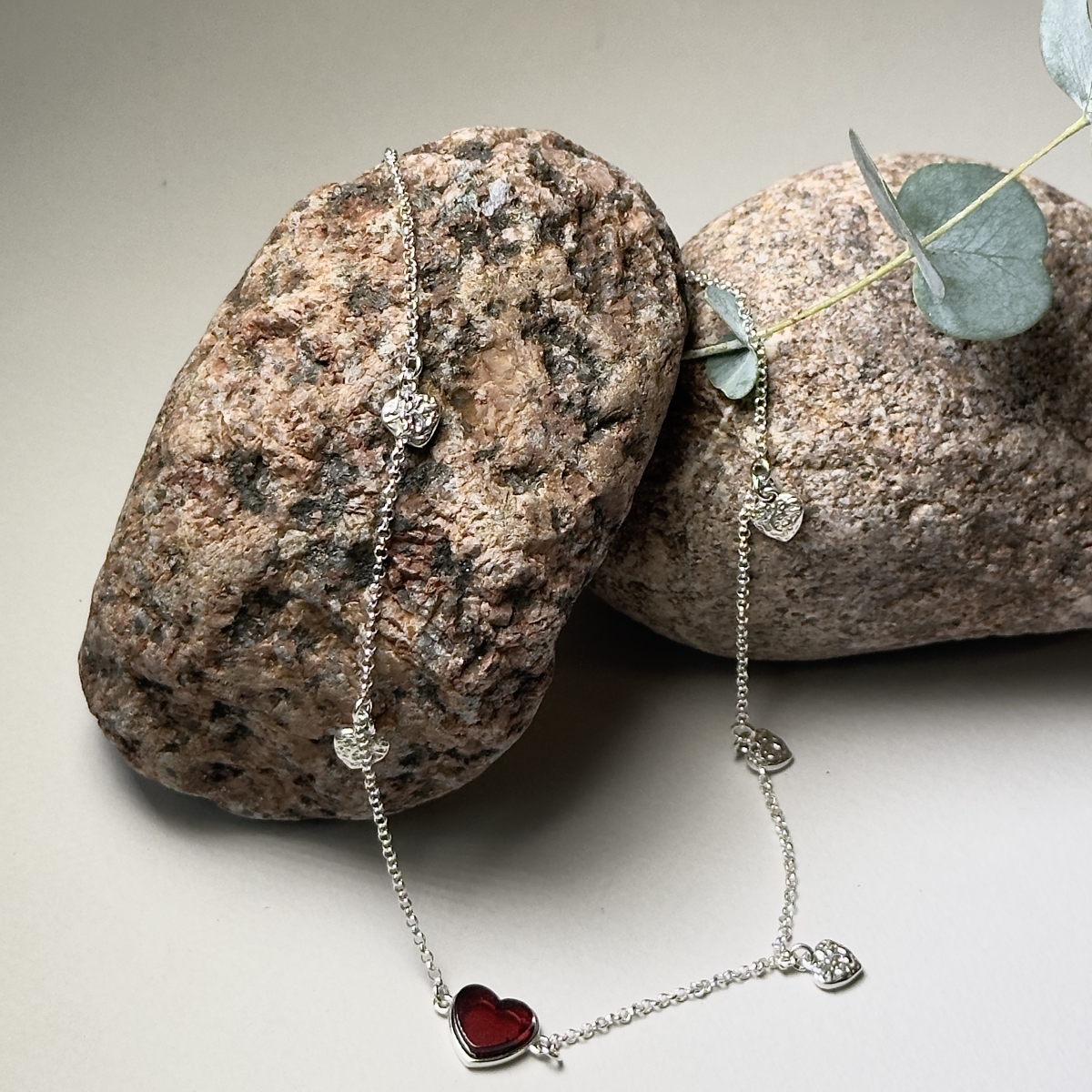 Silver necklace with amber N9209SV Silver necklace with amber N9209SV