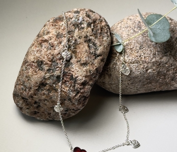 Silver necklace with amber N9209SV Silver necklace with amber N9209SV