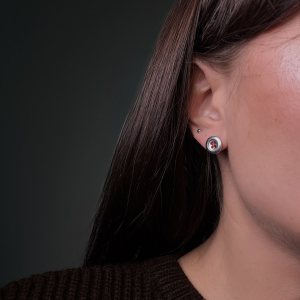 Silver earrings with amber E5005R011