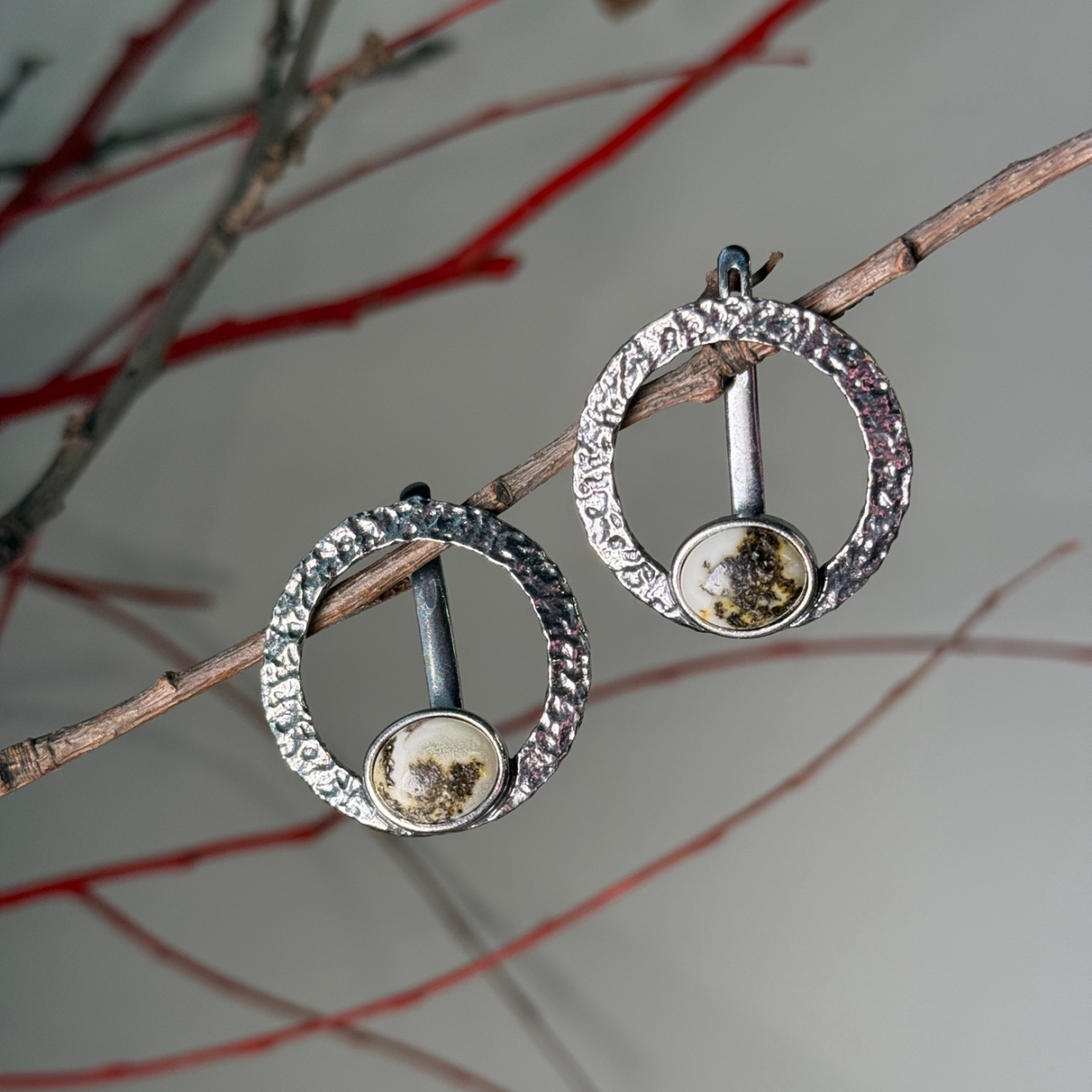 Silver earrings with amber Silver earrings with amber