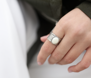 Серебряное кольцо с янтарем R30004CM