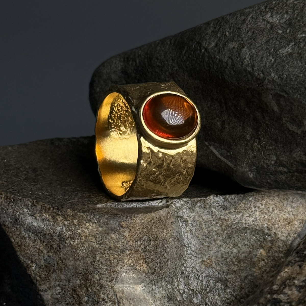 Silver ring with amber R30004ZK