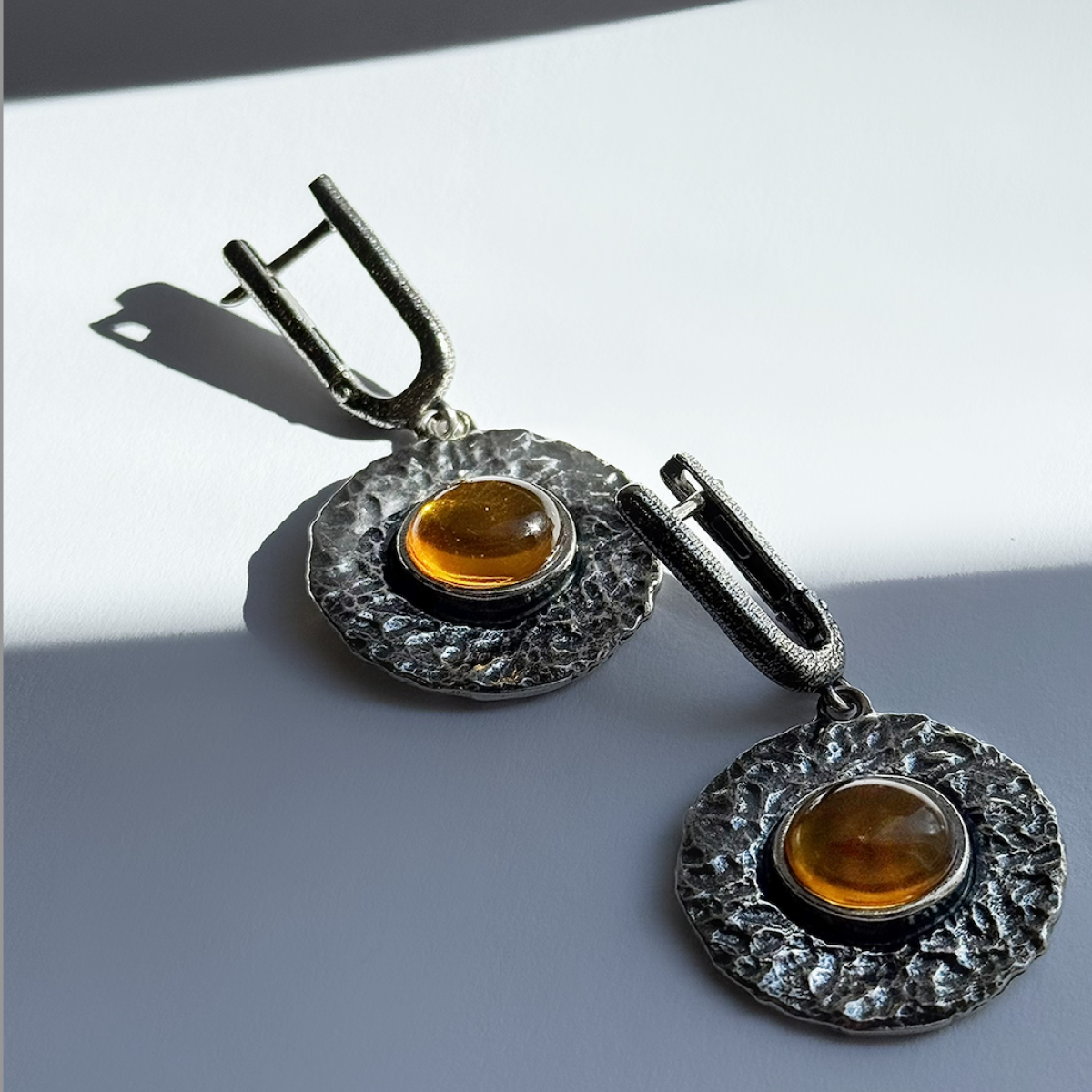 Silver earrings with amber Е32004CK Silver earrings with amber Е32004CK