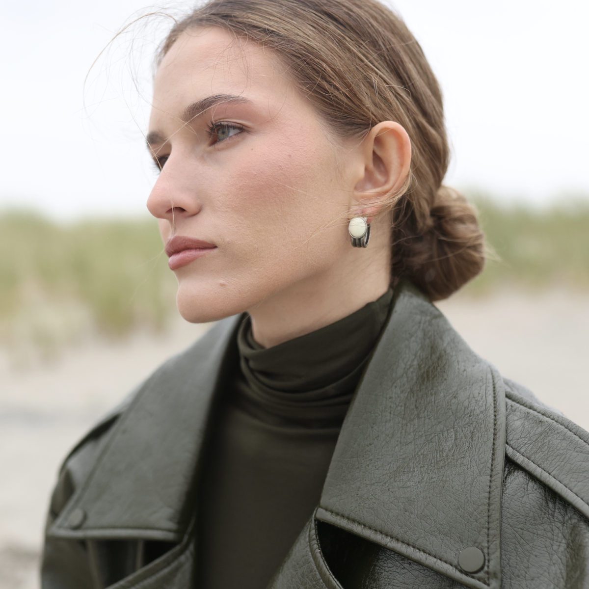 Серебряные серьги с янтарем Е30012СM