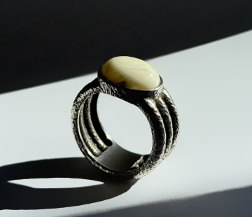 Silver ring with amber R30004CM Silver ring with amber R30004CM