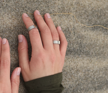 Серебряное кольцо с янтарем R30010СМ