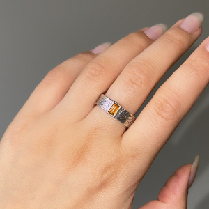 Серебряное кольцо с янтарем R30010СK