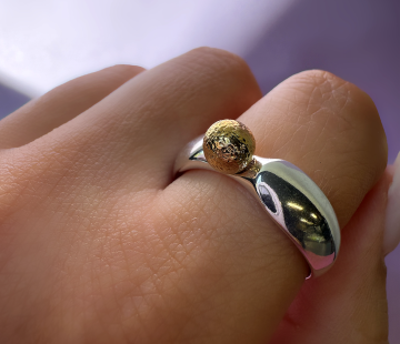 Silver ring with amber R50212Z