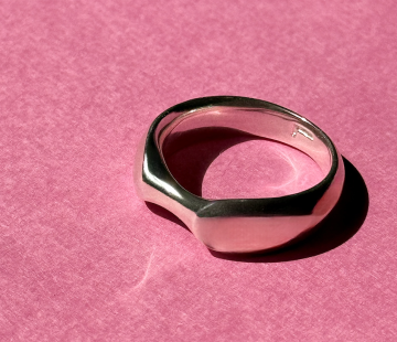 Silver ring with amber R5109S