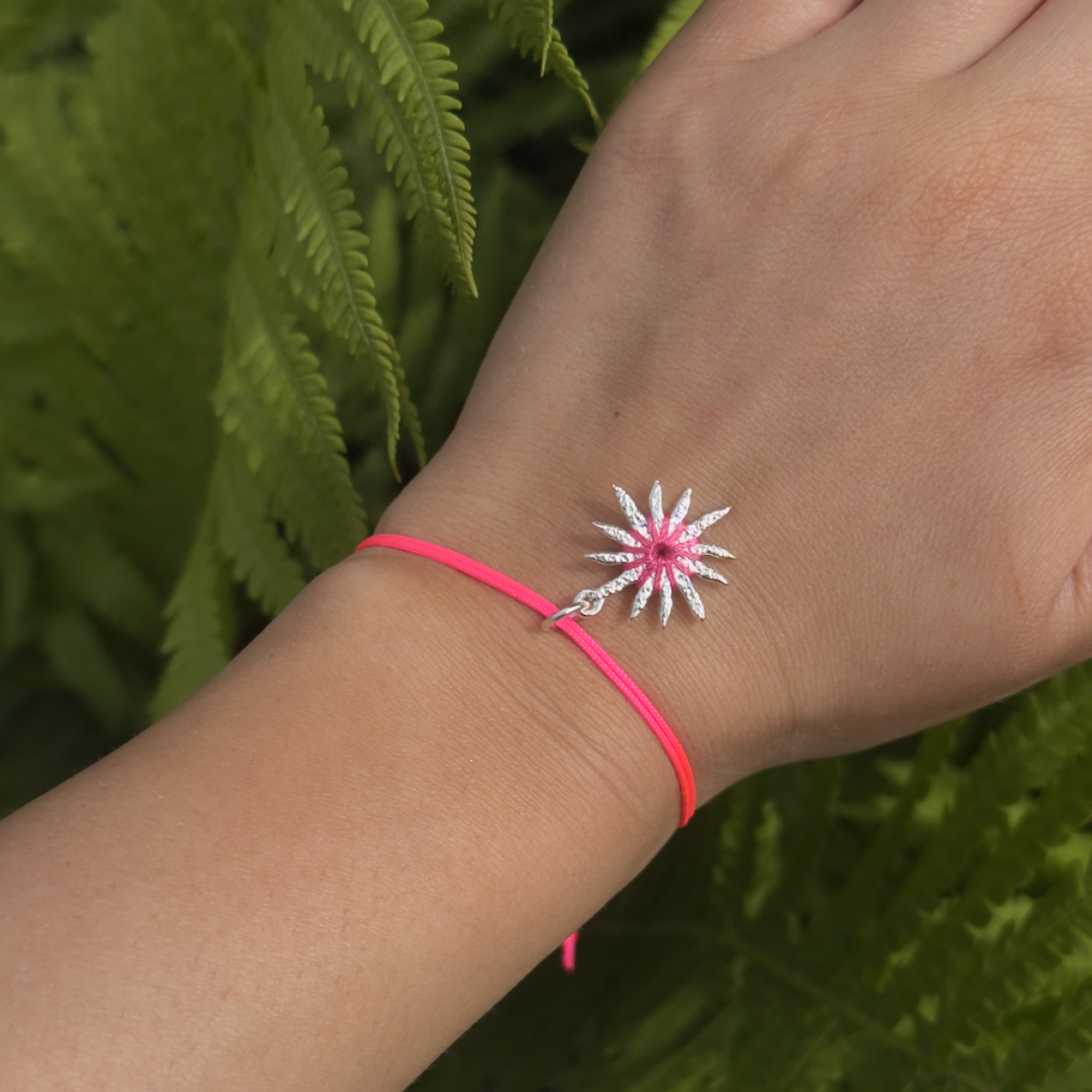 Silver  with bracelet  W5042R004