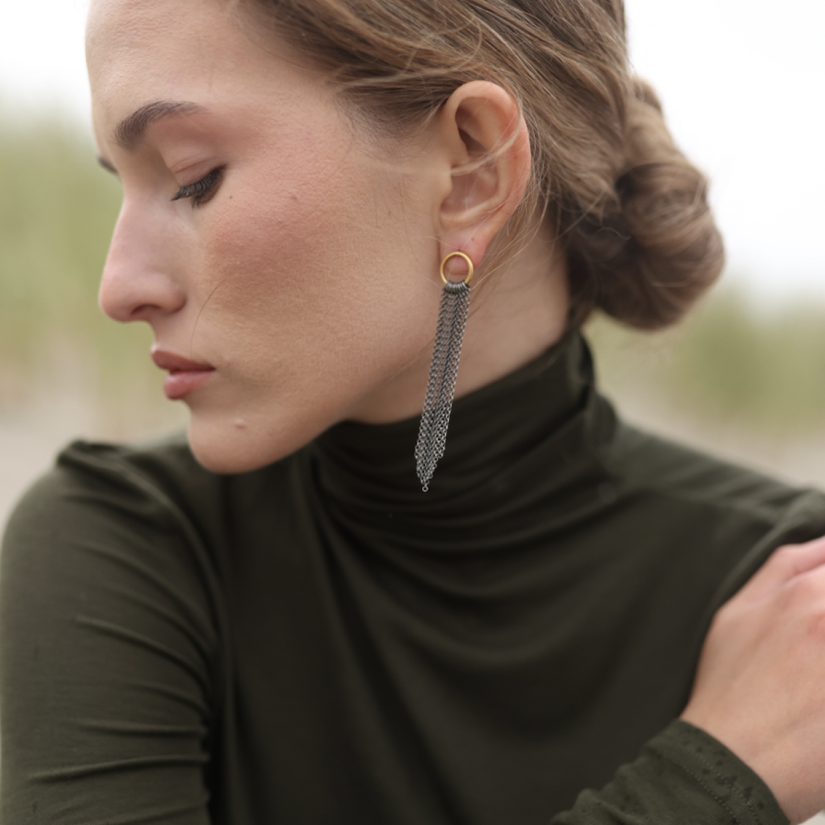 Silver earrings with amber E30009F