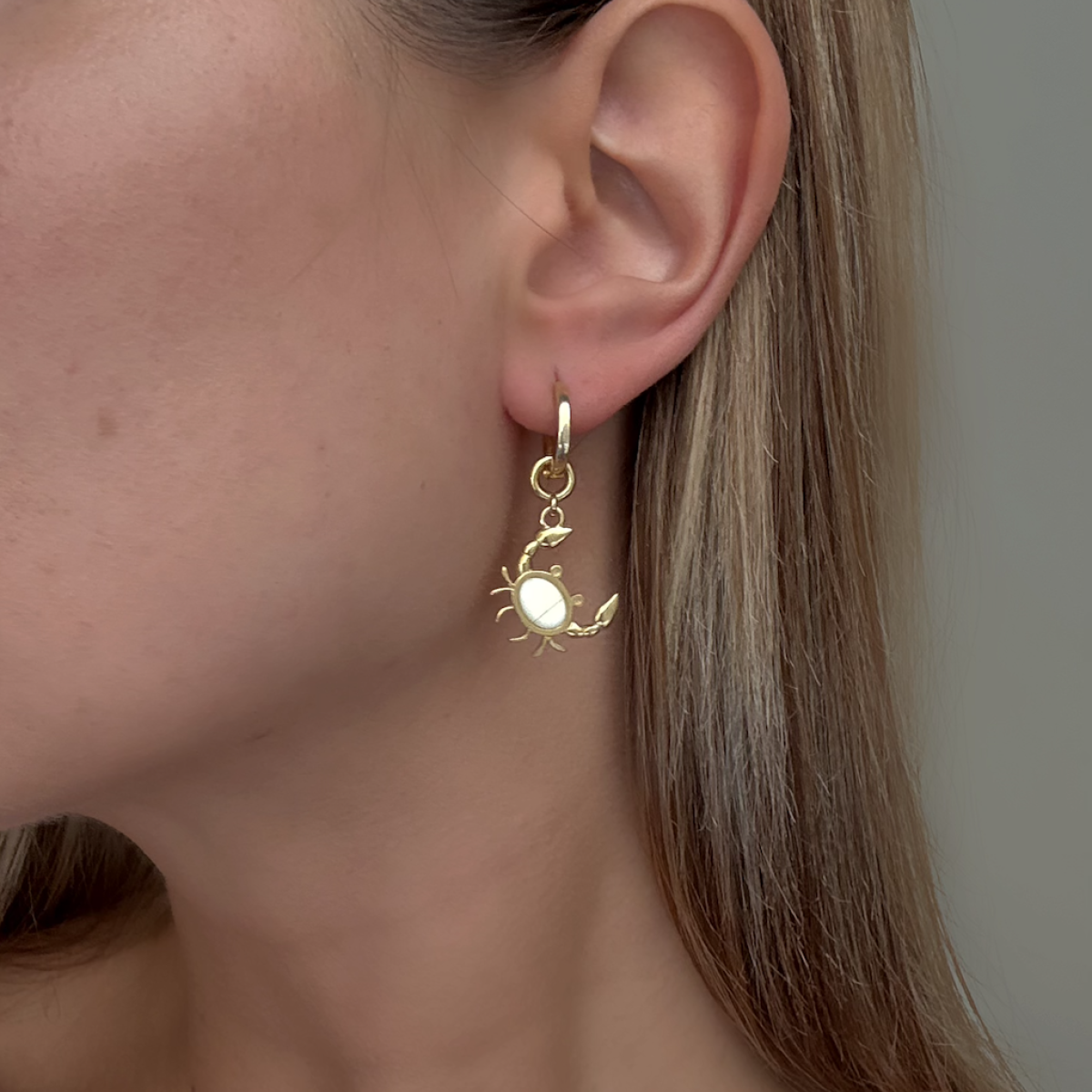 Silver Pendant with Natural E7001ZM Silver Pendant with Natural E7001ZM