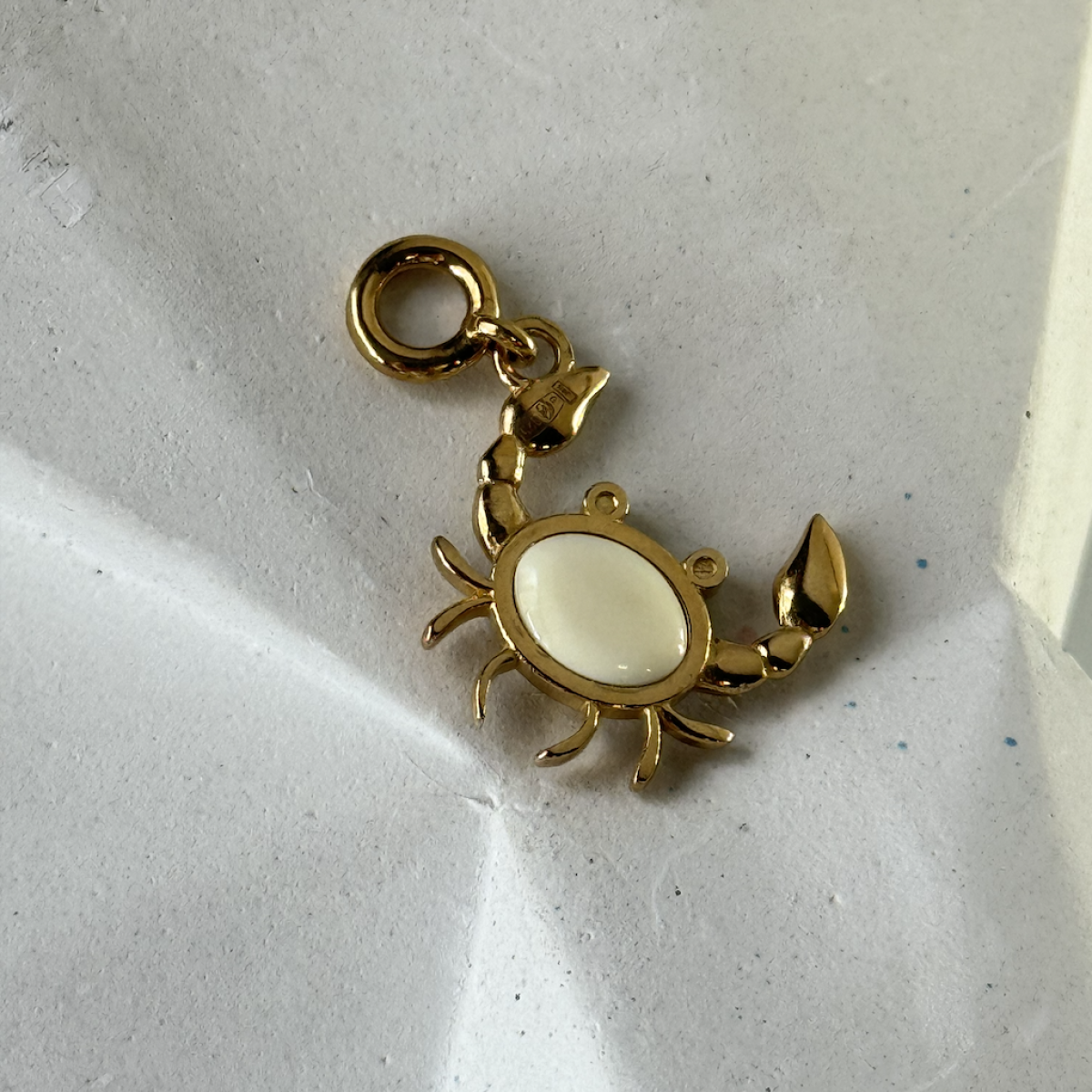 Silver Pendant with Natural E7001ZM Silver Pendant with Natural E7001ZM