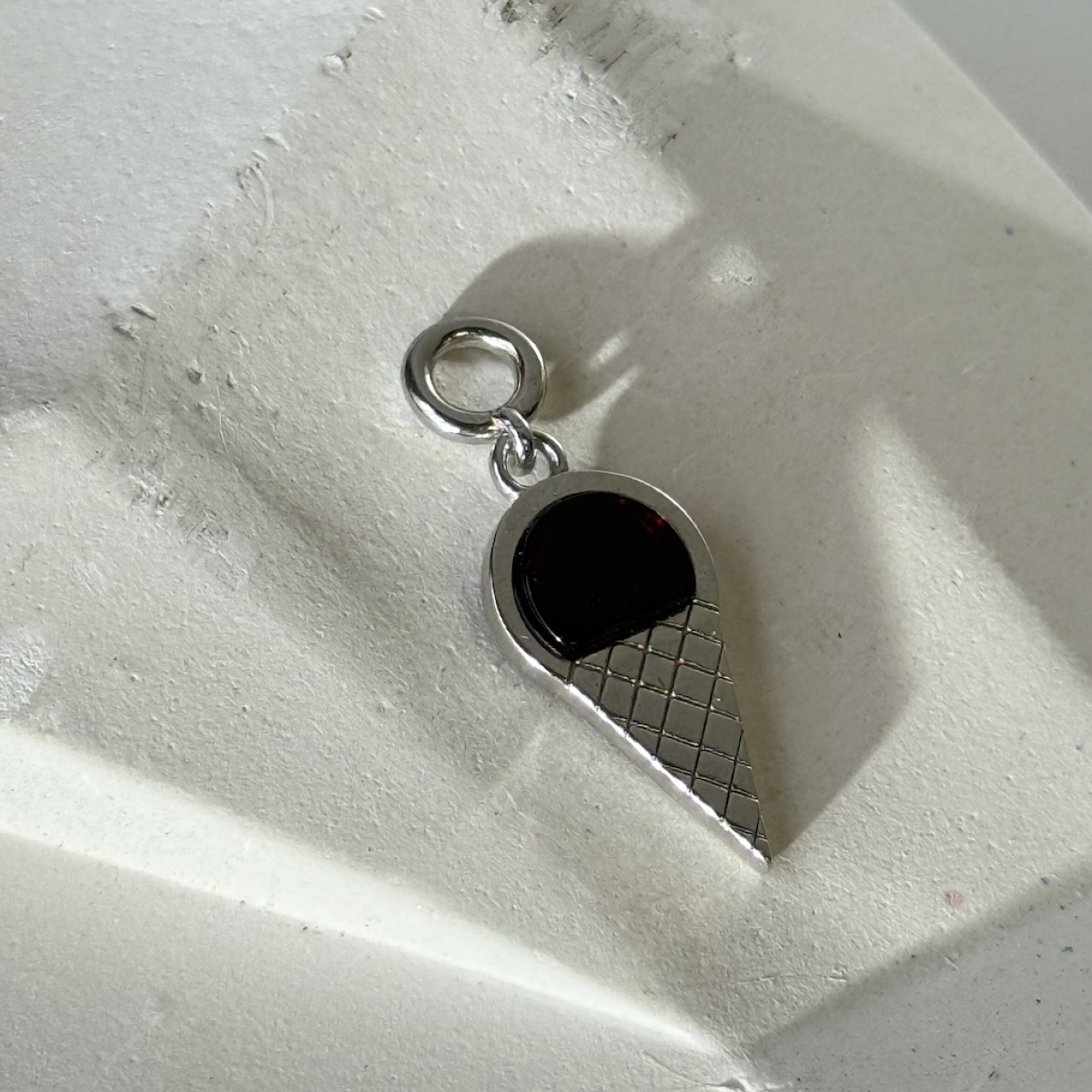 Silver Pendant with Natural E7004RV Silver Pendant with Natural E7004RV