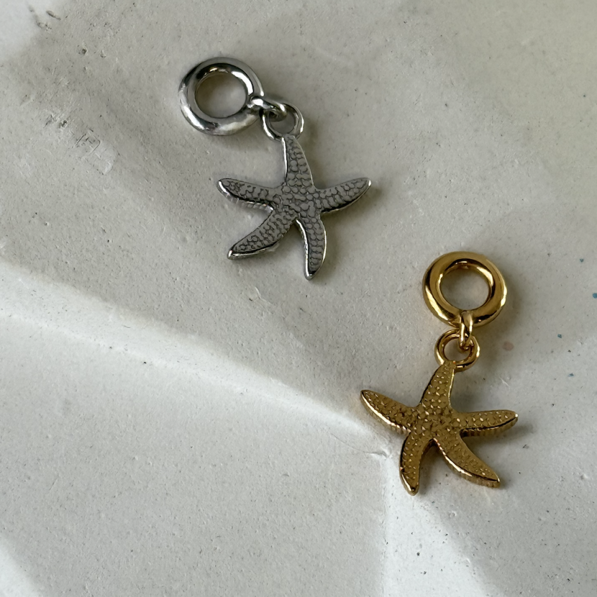 Silver Pendant with  E7002Z