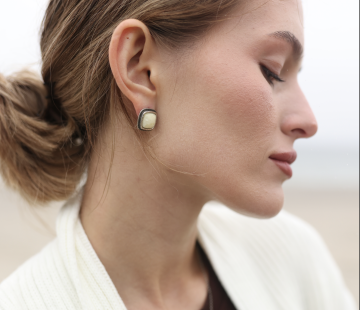 Silver earrings with amber Е30013СM