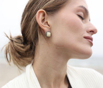 Silver earrings with amber Е30013СM