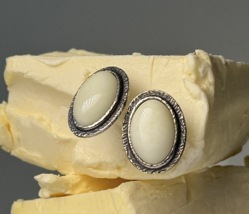 Silver earrings with amber E31022CM