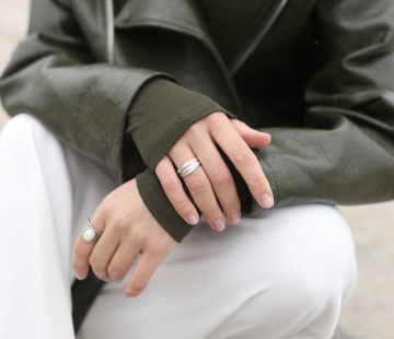 Silver ring with amber R30029R