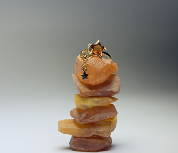 Silver ring with amber R11010-2ZK
