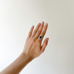 Кольцо серебряное с янтарём R20041RV