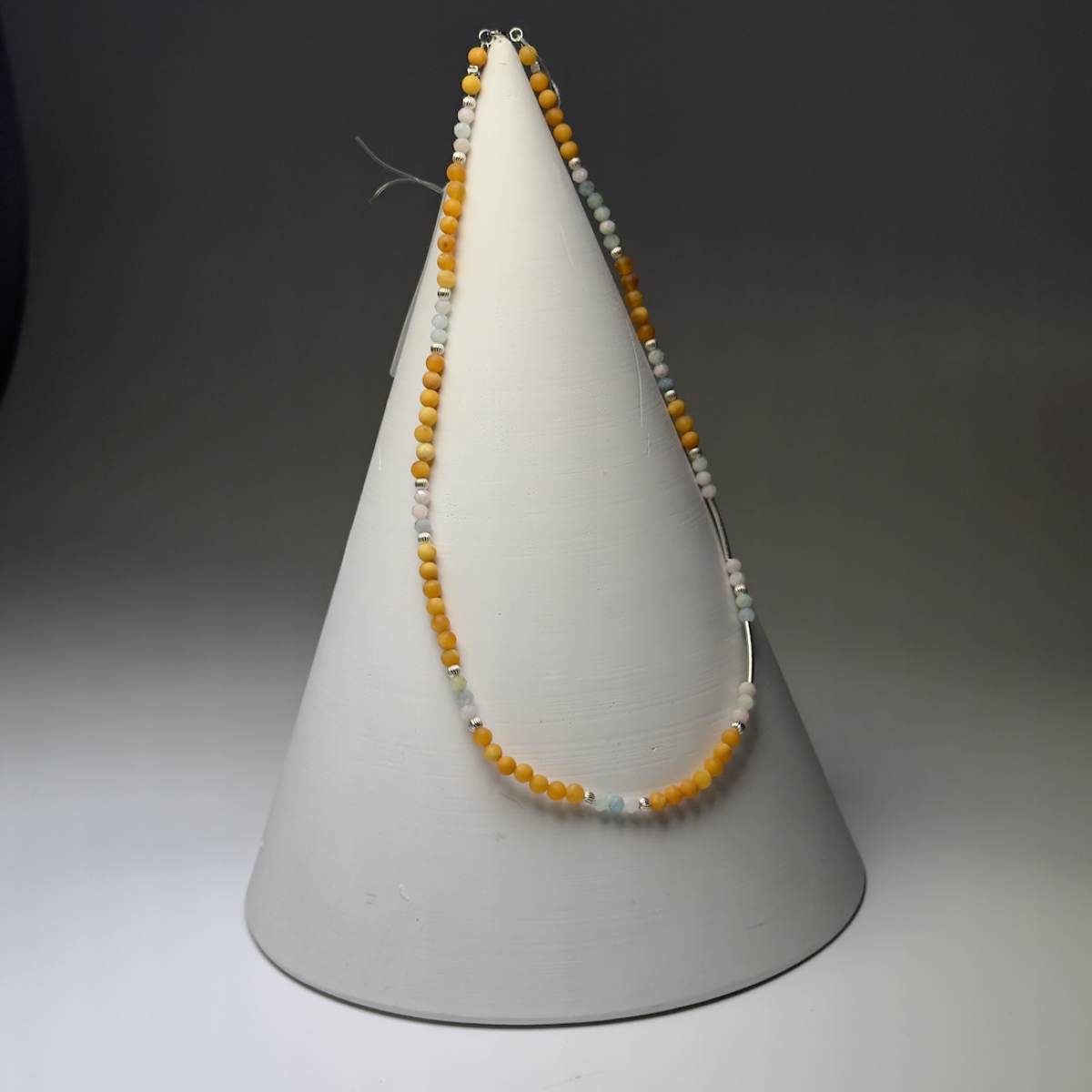 Silver necklace with amber SSBE10029