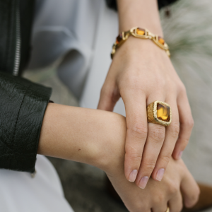 Серебряное кольцо с янтарем R30011ZK