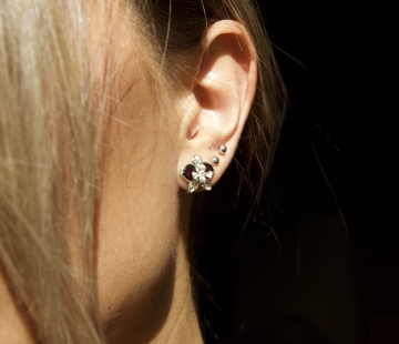 Silver earrings with amber E9212SV