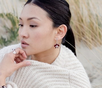 Silver earrings with amber E9225SV