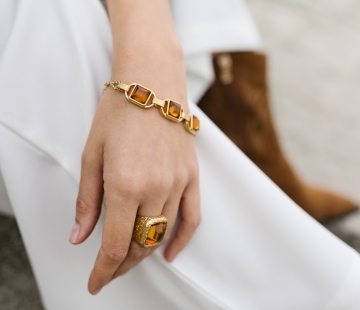 Silver bracelet with amber W30028ZK