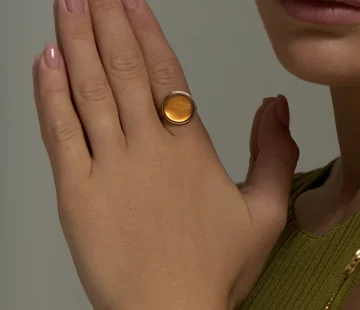 Кольцо серебряное с янтарём R10002ZK