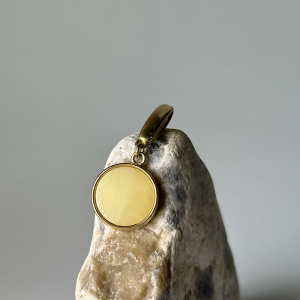 Кулон серебряный с янтарём P10002ZM