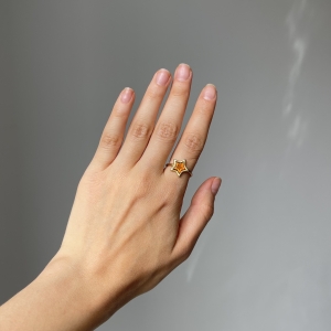 Кольцо серебряное с янтарём R10010ZK