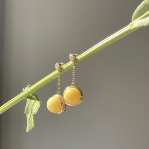 Серебряные серьги с янтарём E000024ZM Серебряные серьги с янтарём E000024ZM