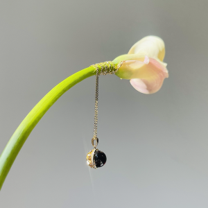 Кулон серебряный с янтарём P000024ZK