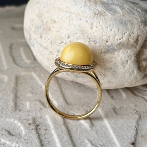 Кольцо серебряное с янтарём R000021ZM