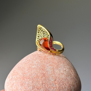 Кольцо серебряное с янтарём R000044ZV Кольцо серебряное с янтарём R000044ZV